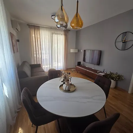 Frumentum Apartman *